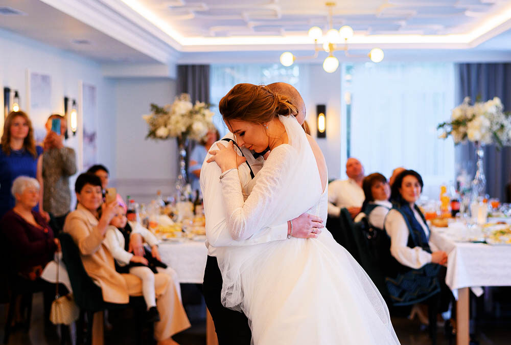 Creating the Perfect Atmosphere: Why Choosing the Right Wedding Music Matters!